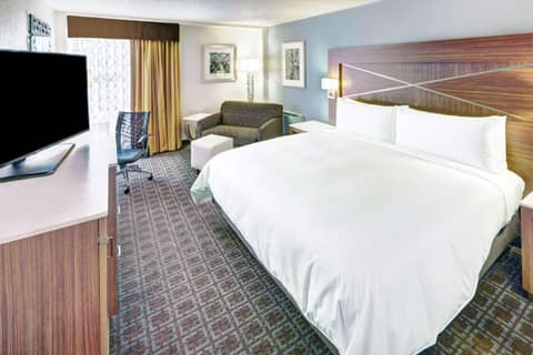 DoubleTree by Hilton Milwaukee Downtown — photo 3