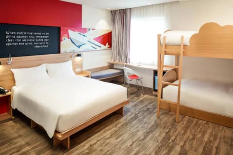 Ibis Saigon Airport — photo 8