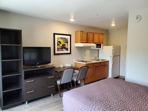 WoodSpring Suites San Antonio South — photo 4