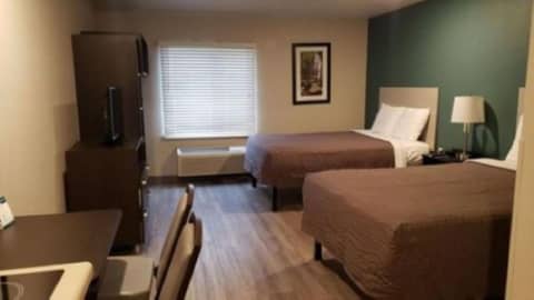 WoodSpring Suites San Antonio South — photo 5