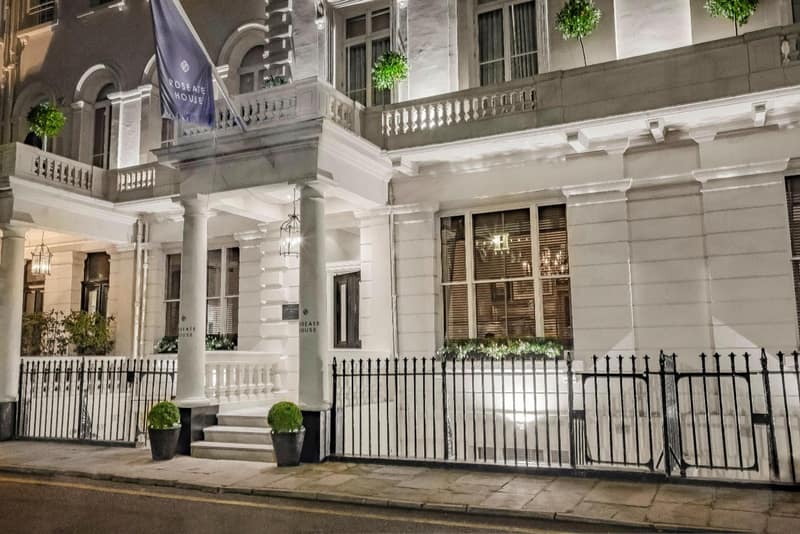Roseate House London — building