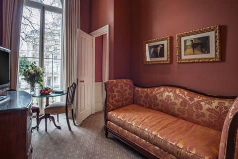 Roseate House London — hotel room