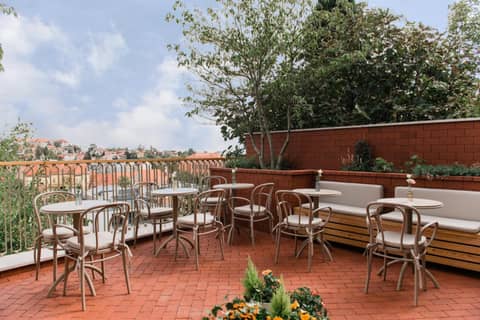 Boutique Hotel HOH — balance & terrace