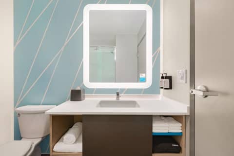avid hotel Fort Worth – Fossil Creek by IHG — photo 7