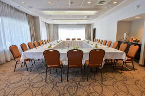 Holiday Inn Montreal Centre Ville Downtown by IHG — photo 3