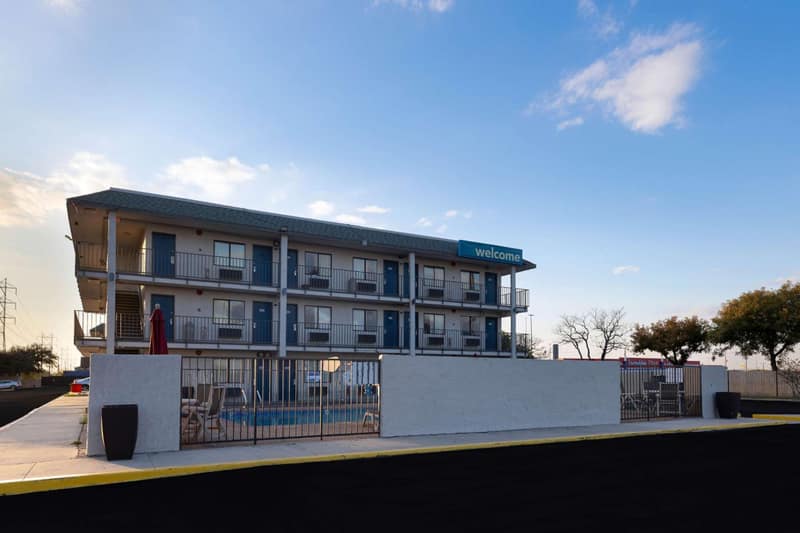 Motel 6-San Antonio, TX - West SeaWorld — building
