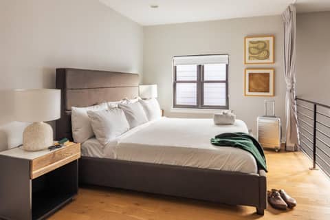 Sosuite at The Vine - Old City — photo 4