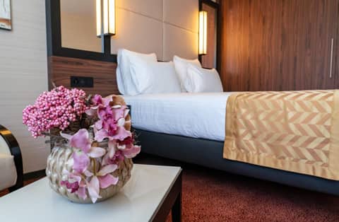 Nash Suites Airport Hotel — photo 4