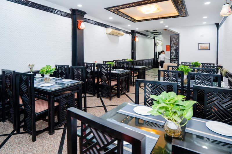 Sena Boutique Hotel & Travel — dining