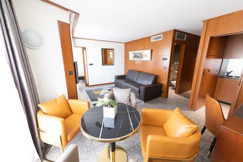 Goldstar Resort & Suites — photo 5