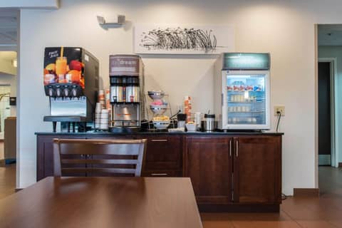 MainStay Suites Pittsburgh Airport — photo 9