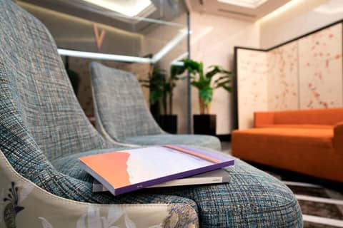 V Hotel Lavender — photo 2
