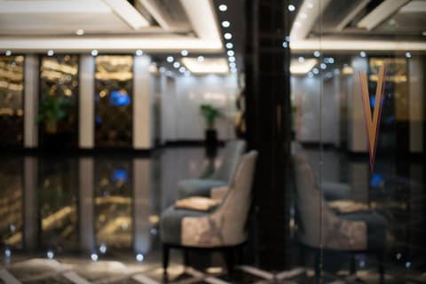 V Hotel Lavender — photo 7