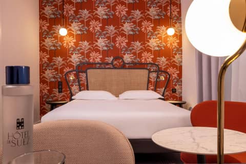 Hotel De Suez — hotel room