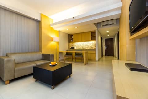 Quest Hotel Kuta by ASTON — hotel room