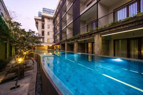 Quest Hotel Kuta by ASTON — recepcion & lobby