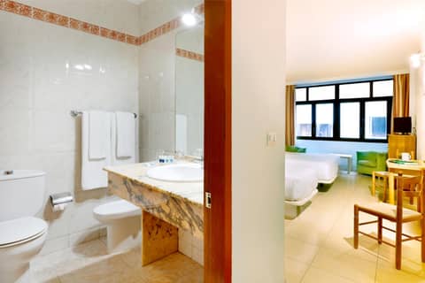 Crisol Faycán — bathroom
