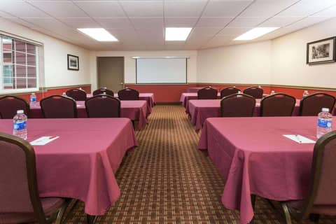 Ramada by Wyndham Portland — photo 2