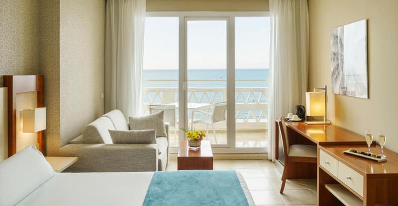 Ilunion Fuengirola — hotel room