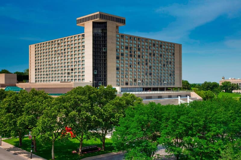 The Westin Kansas City at Crown Center — building