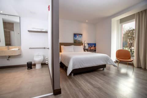 Hampton By Hilton Lima San Isidro — photo 8