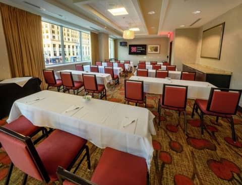 The Hilton Garden Inn Buffalo-Downtown — photo 5