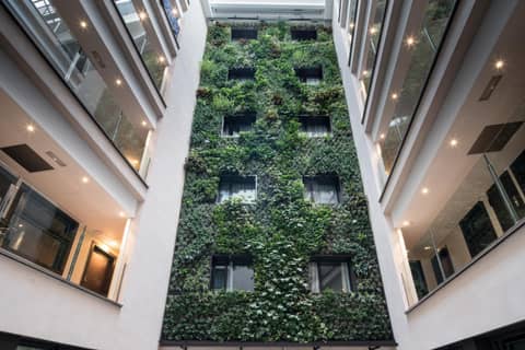 Catalonia Avinyo — building