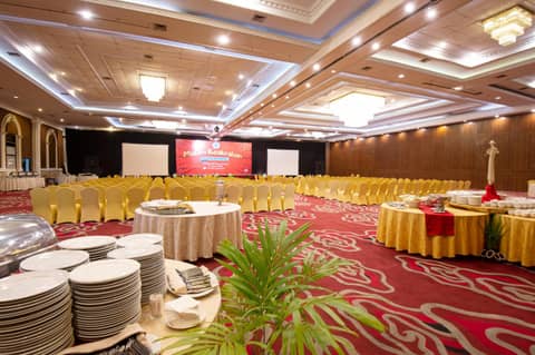 The Rich Jogja Hotel — photo 8