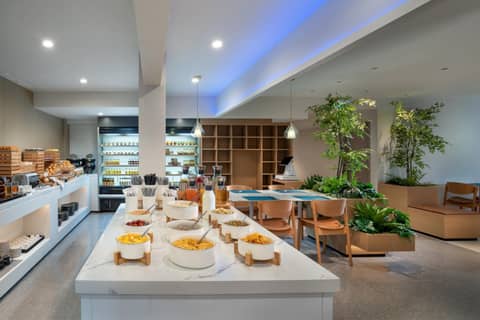 CYBO Station SSAW Shangpin Hotel Luohu Shenzhen — photo 3