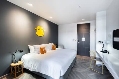 Blu Monkey Hub & Hotel Krabi Town — hotel room
