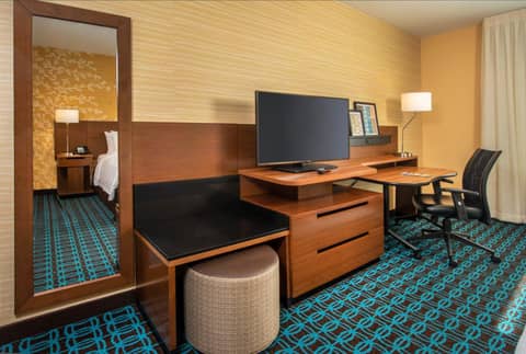 Fairfield Inn Richmond Chester — hotel room