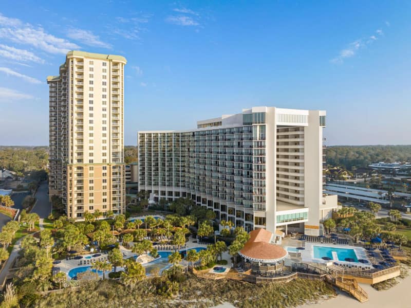 Royale Palms Condominiums — building