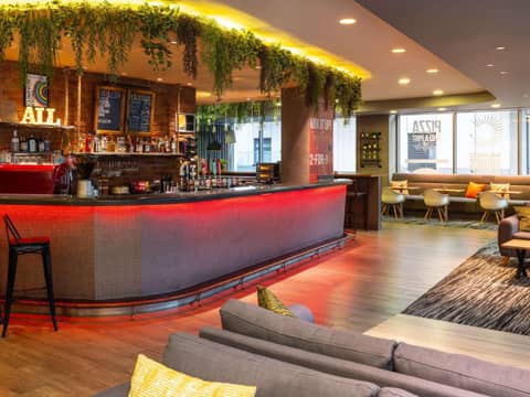 ibis London City - Shoreditch — hotel reception