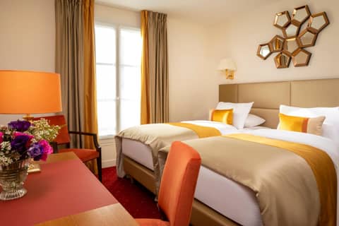 Hotel De Suede Saint Germain — hotel room
