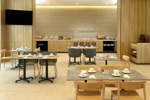 City Express Plus by Marriott Monterrey Centro — dining