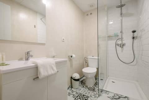 Boutike Guesthouse — bathroom