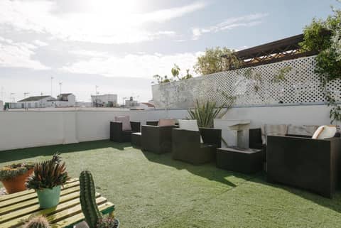 Boutike Guesthouse — roof