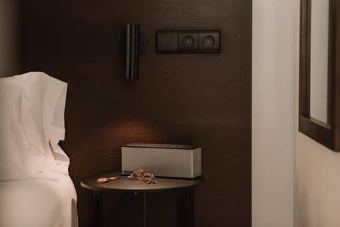 Parker The Urban Flats — hotel room