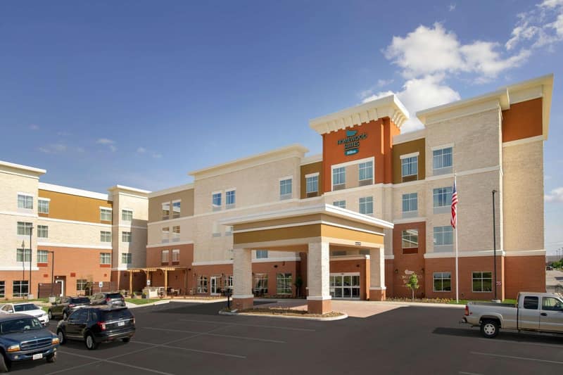 Homewood Suites By Hilton Kansas City Speedway — building