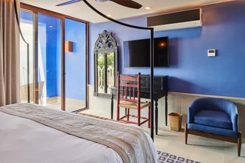 Hotel Boutique Luxury Patio Azul — hotel room