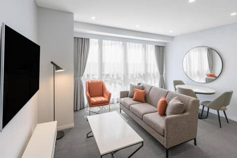 Meriton Suites Adelaide Street, Brisbane — photo 4
