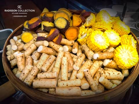 Radisson Collection Hyland Shanghai — photo 9