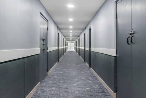 Quality Inn & Suites Livonia - Detroit — photo 9