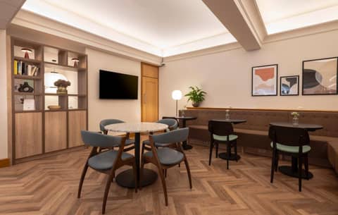 Quality Hotel Hampstead — meeting room