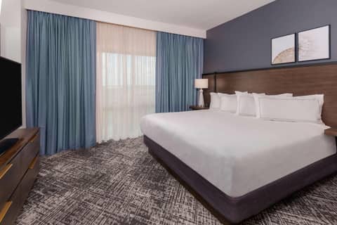 Hilton Charlotte Airport Hotel — photo 2