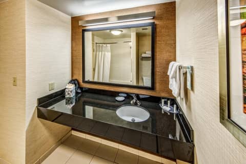 Fairfield Inn and Suites by Marriott Austin Northwest/The Domain Area — photo 9
