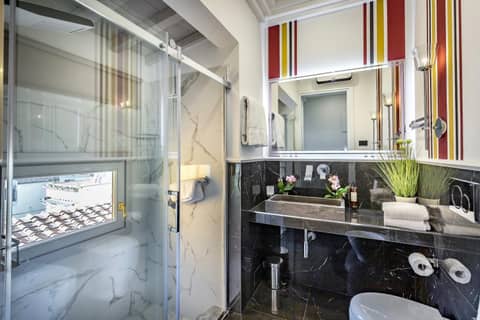 Arte' Boutique Hotel — bathroom