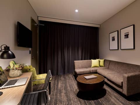 The Glen Hotel and Suites — photo 5