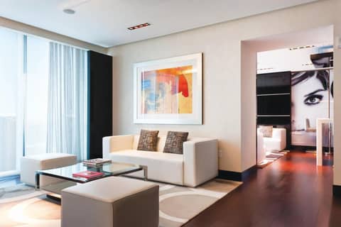 Hotel Beaux Arts, Autograph Collection — hotel room