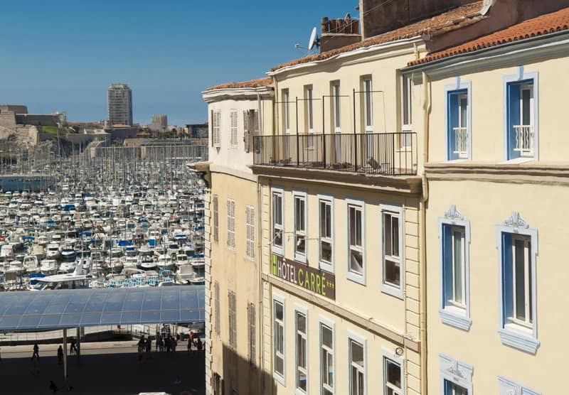 Hôtel Carré Vieux Port — building